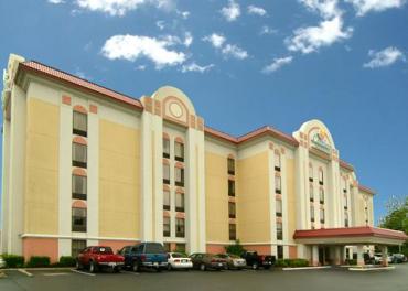 Comfort Inn and Suites Airport Comfort Inn and Suites Airport